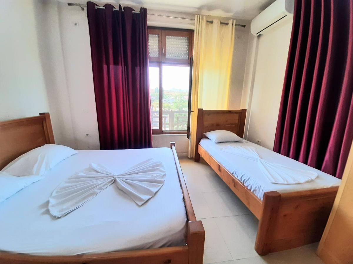 Hotel Vila Giorgio Shkodër Eksteriør billede