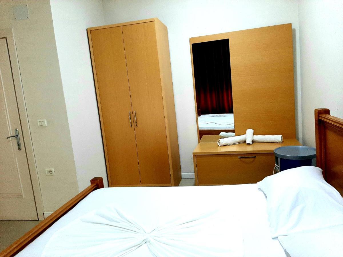 Hotel Vila Giorgio Shkodër Eksteriør billede