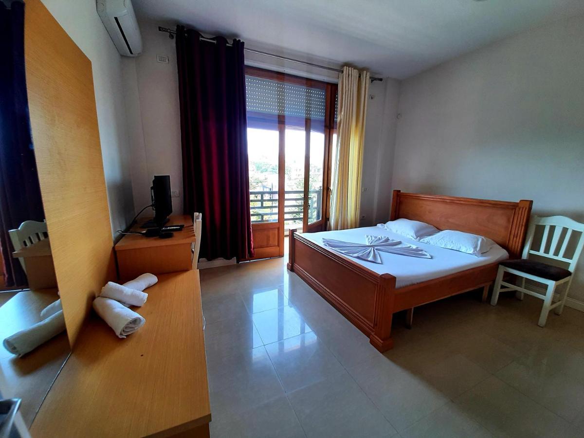 Hotel Vila Giorgio Shkodër Eksteriør billede
