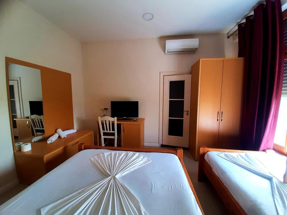 Hotel Vila Giorgio Shkodër Eksteriør billede