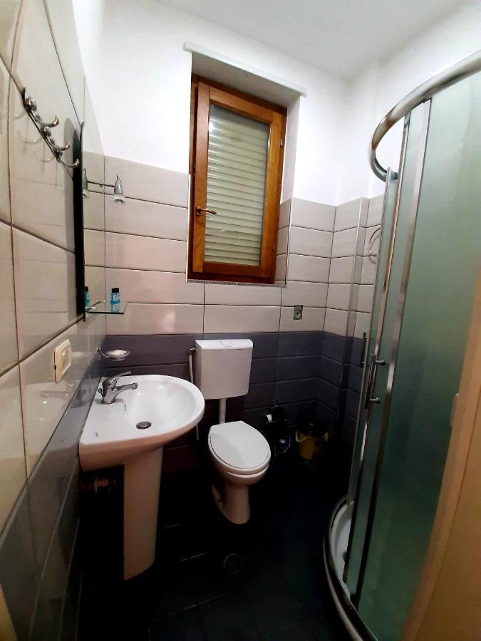 Hotel Vila Giorgio Shkodër Eksteriør billede